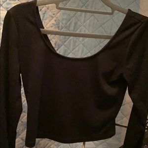 Black long sleeve crop top